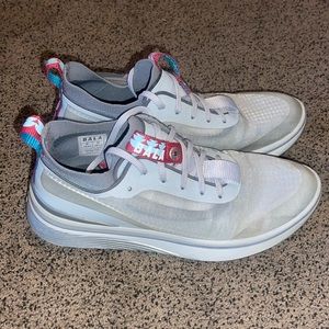 Women’s BALA Twelves Healthcare Professionals Sneakers, Light Gray Size 8.5